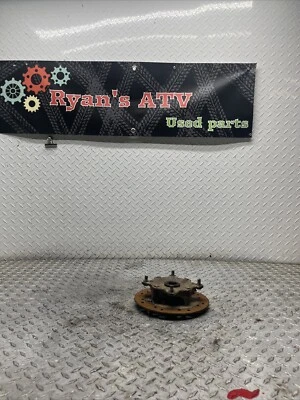 Polaris Sportsman 700 Carb 2002 4x4 rueda trasera buje derecho oxidado Foto 1 de 4