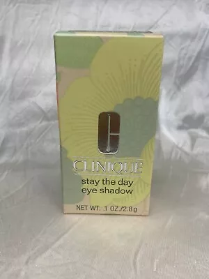 Clinique Stay The Day Eye Shadow .10 oz 01 Blushing Nude (new with box) - Image 1 of 4