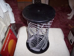 TURNTABLE TYPE CD STORAGE CASE...HOLD 44 DISCS with CASES #28 - Picture 1 of 5