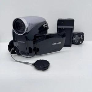 Samsung VP-D381i/XSA PAL Mini DV Camcorder Digital Video Camera Tested & Working - Picture 1 of 13