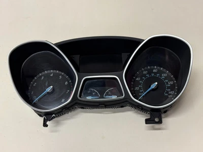 Cuadro de instrumentos velocímetro Ford Focus 2015 medidores 138 millas F1ET-10849-CTG Foto 1 de 4
