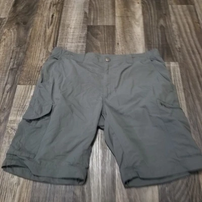 Columbia PFG Shorts Mens 36x30 Multi Pocket Cargo Green Fishing Outdoor Sport - Image 1 of 4