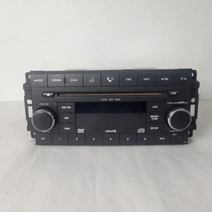 Chrysler Dodge Jeep Radio 6 Disc MP3 DVD Changer OEM 05064933AC Tested - Foto 1 di 7