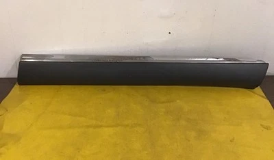 Lexus RX350 2010-2015 lado del pasajero derecho puerta inferior delantera moldura 75071-0E010  Foto 1 de 4