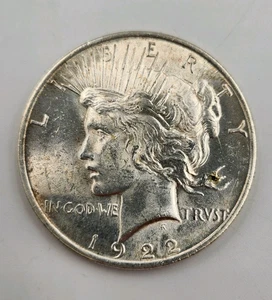 1922 Peace Silver Dollar Circulated - Picture 1 of 4