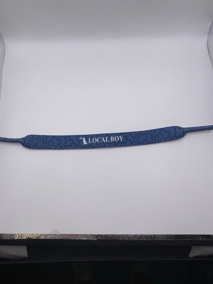 Croakies para gafas de sol Local Boy - azules (nuevos) Foto 1 de 3