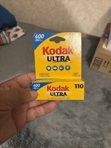 Kodak 110 Film – 24 Exposures – ISO 400 – Sealed Expired 11/2004 - Picture 1 of 8