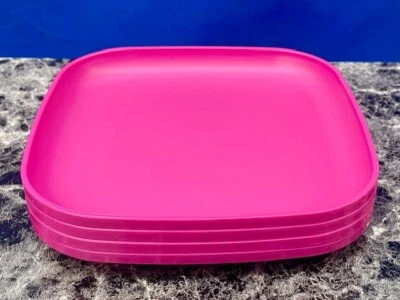 "Nuevo juego de 4 platos de almuerzo Tupperware 8"" lados cuadrados elevados diferentes colores" Foto 1 de 2