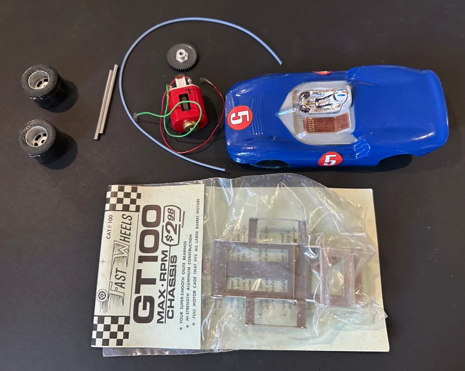 KIT COCHE SLOT VINTAGE KCK-1018 PARA CARRERAS DE LOS AÑOS SESENTA, MOTOR MONOGRAMA, VERDADERO VINTAGE Foto 1 de 4