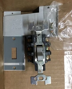 INTERRUTTORE AVVIAMENTO MOTORE QUADRATO D MPN/CAT# 55458 TIPO KO-2 CLASSE 2510 - Foto 1 di 2