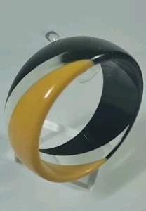 Vintage Laminated Lucite Yellow Black Clear Solid Swirl Bangle Bracelet Estate - Picture 1 of 12