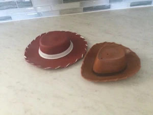 DISNEY ORIGINAL VINTAGE WOODY AND JESSIE DOLL HATS - Picture 1 of 7
