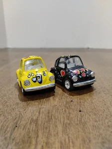Kintoy Volkswagen VW Beetle Love Bug Car w/Motorized Pull Back & Go Action PAIR - Picture 1 of 11