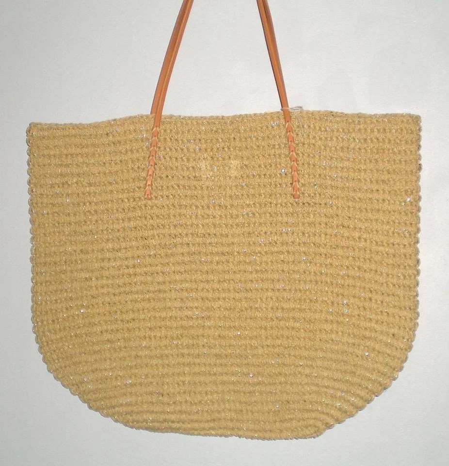 BOLSO DE PLAYA MERONA 16 X 20 CUERO AGARRE BLANCO ROTO CON HILOS DORADOS NUEVO SIN ETIQUETAS Foto 1 de 1