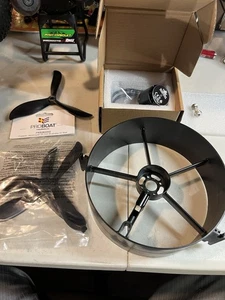Pro Boat DYNM3954 2080KV : Motor housing 3 props  . Adaptor Aerotrooper  Boat  - Picture 1 of 5