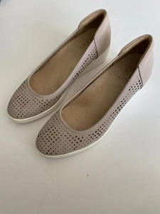 Zapatos de cuña Naturalizer para dama 8,5 M - Imagen 1 de 4