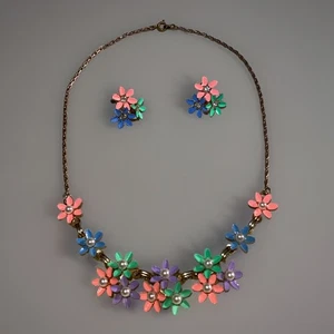 Juego de collar y pendientes de flores checas pintadas a mano vintage de los años 50. Color restaurado - Imagen 1 de 13
