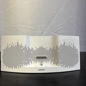 Bose SoundDock XT Speaker Music System W/Power White Model 415209 TESTED/WORKS - Picture 1 of 8