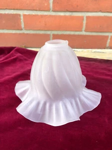 Pantalla de lámpara antigua cristal de repuesto flor años 20 mate - Imagen 1 de 5