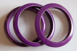 BRACCIALETTI (BANGLES) VIOLA IN LEGNO - Foto 1 di 1
