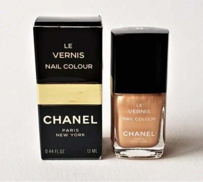 Esmalte de uñas Chanel Le Vernis 76 CURIEUX / DORADO Foto 1 de 2