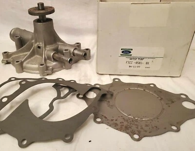 Bomba de agua Ford F3ZZ-8501-BX genuina OEM remanufacturada Foto 1 de 4