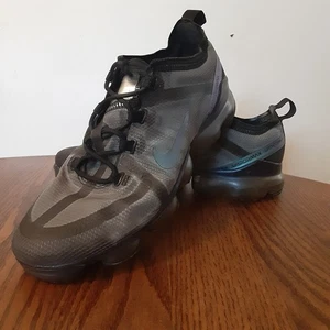 Nike Air Vapormax 2019 Throwback Future Shoes Women's Size 8.5 Gray Black Laser - Picture 1 of 10