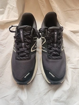 Zapatos New Balance® para mujer 10 Foto 1 de 4