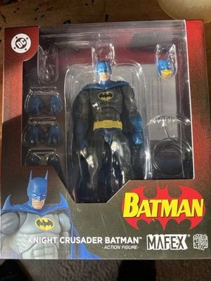 Medicom MAFEX #215 Batman Knightfall Knight Crusader 1:12 autêntico vendedor dos EUA - Imagem 1 de 2
