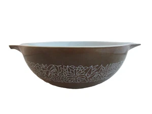 Vintage Pyrex Woodland Brown Cinderella Mixing Bowl #444 (5) - Picture 1 of 5