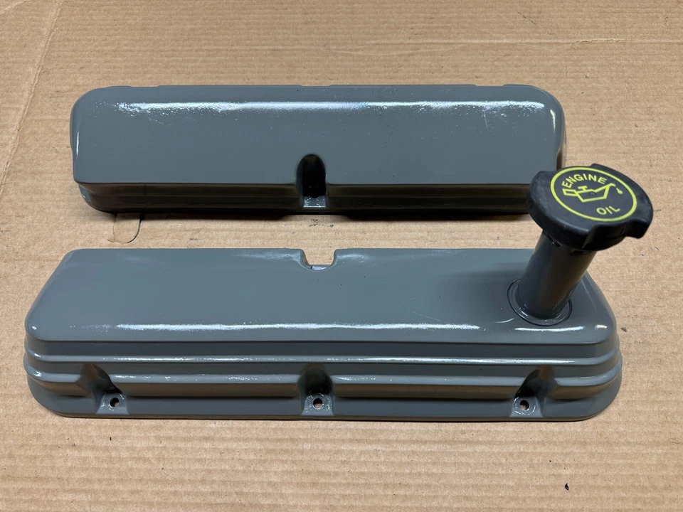 Cubiertas de válvula de aluminio de fábrica para Ford Mustang 87-93 con tapa de aceite y deflector Cobra OEM Foto 1 de 4