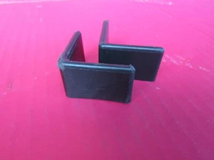 BETTRAHMEN ECKSCHUTZ Paar Kunststoff 1,25" x 1,25" Winkel Endkappen schwarz Schutz - Bild 1 von 2