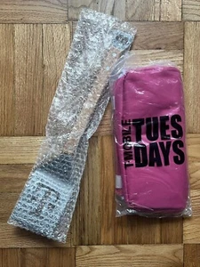 T-MOBILE SPATULA & INSULATED MESH COOLER BAG (MAGENTA) NEW, TUESDAYS GIVEAWAYS - Picture 1 of 11