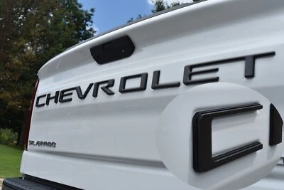 Letras negras mate del portón trasero para Chevrolet Silverado 1500 2500 3500 2019-2025 Foto 1 de 4