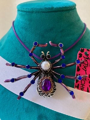 BETSEY JOHNSON SPIDER SILVER BACK  PEARL HEAD PURPLE COLOR PIN PENDANT FREE CORD - Image 1 of 4