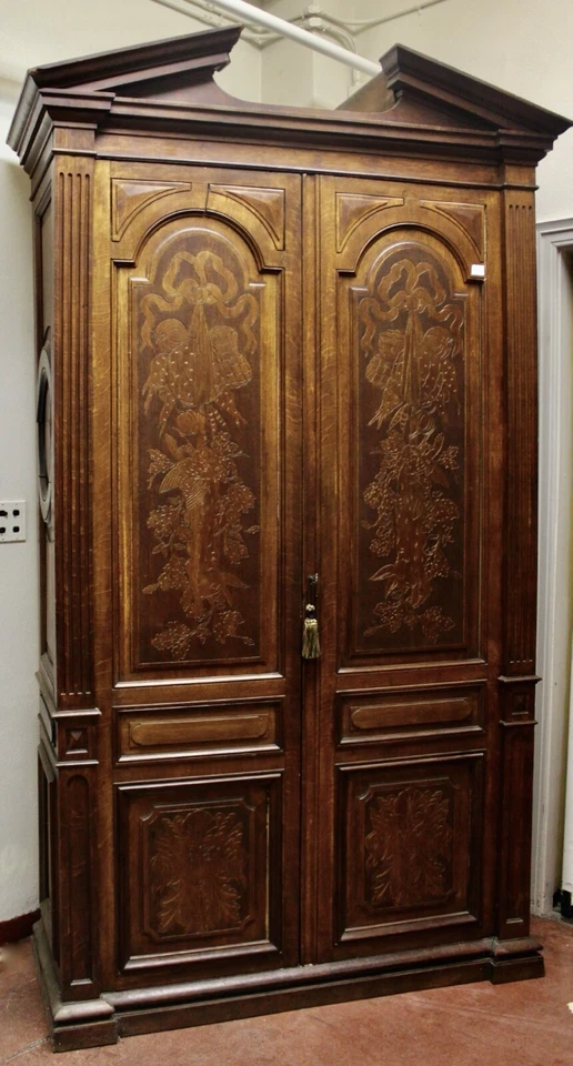 Antique Black Forest, Carved Oak Bookcase with Hunt Scenes c1890 - Makers Tag - Image 1 of 4