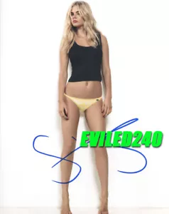 SAMARA WEAVING SIGNED 8x10 Photo Ready Or Not Ash Vs Evil Dead - Picture 1 of 2