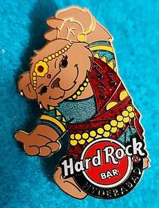 HYDERABAD BAR INDIEN VERZIERTES TANZKOSTÜM TEDDYBÄR 08 Hard Rock Cafe PIN LE - Bild 1 von 1
