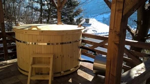 Whirlpool Blubberbad Badefass Spa-Bad Erholungsbecken Thermalwanne - Bild 1 von 8