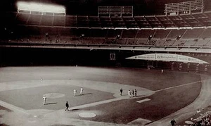 1971 AP Wire Photo lights go out during baseball game at Robert Kennedy Stadium - Picture 1 of 2