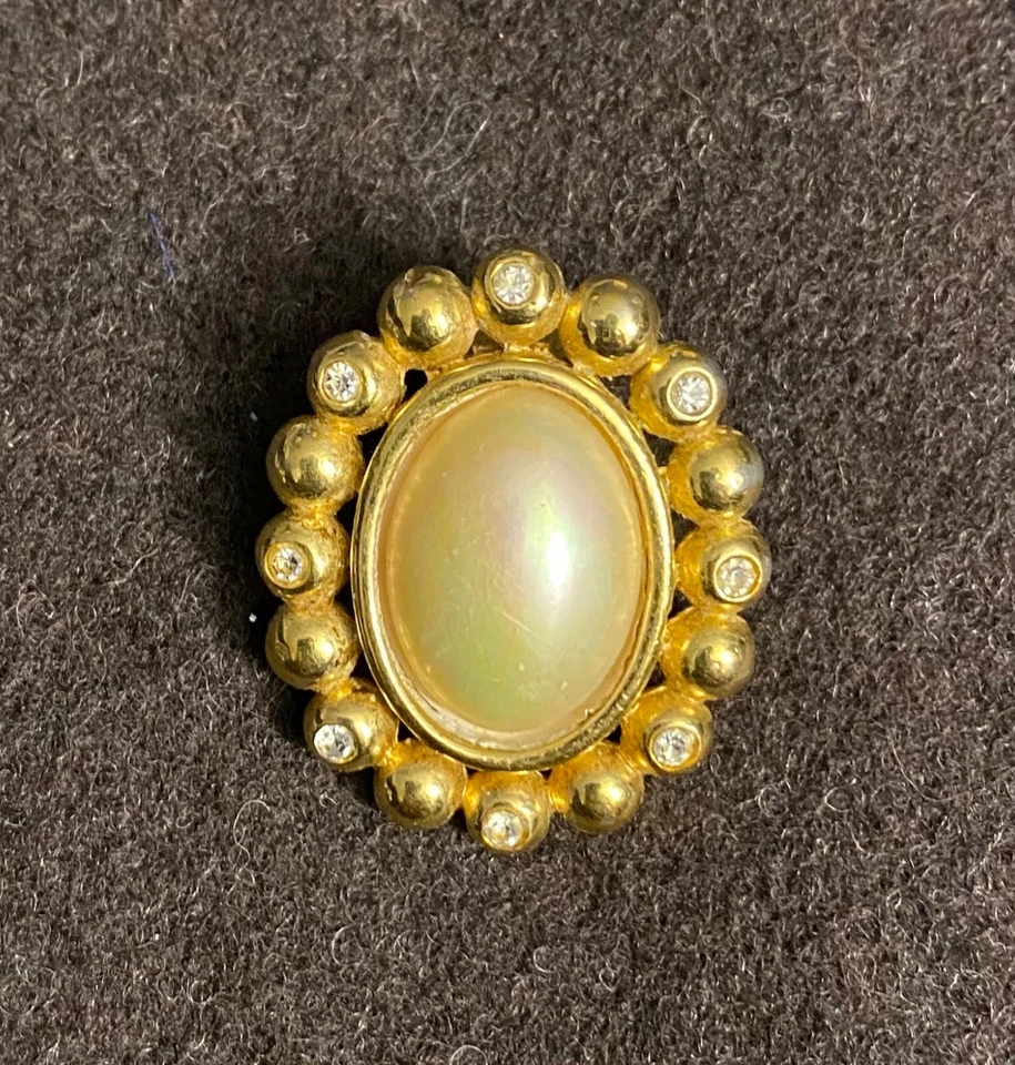 Christian Dior - Ohrclip mit Kunstperle Zirkonien Goldfinish Einzelstück -Ersatz - Bild 1 von 4