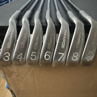 Daiwa Hi- Trac Lie System RH  Graphite Shaft Reg flex golf Clubs  3-9 Irons - Image 1 of 4