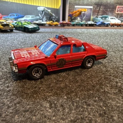 Matchbox 1995 Fire paquete de 5 exclusivo Ford LTD Fire Chief Foto 1 de 4