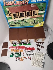 Ertl Farm Country Riding Stable Set # 4217 in Original box Missing 3 pieces - Picture 1 of 23