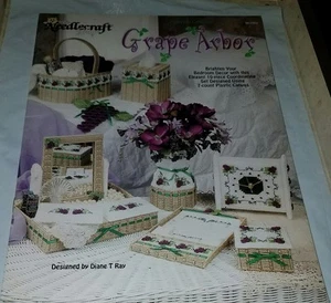 A14 THE NEEDLECRAFT SHOP 1998, GRAPE ARBOR DESIGNS IN PLASTIC CANVAS ~ 10 PROJE - Picture 1 of 2