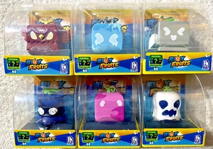 BLOX FRUITS MINIFIGURES SET OF 6 IN CASE INCLUDES PHYSICAL DLC CODE **NEW** - Picture 1 of 12