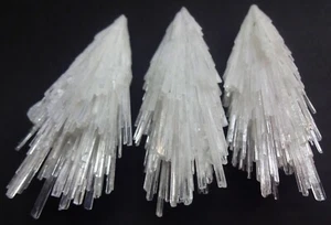 SCOLESITE SPRYS 3 NOBS GROUP ITEM MINERALS SPECIMEN - Picture 1 of 4