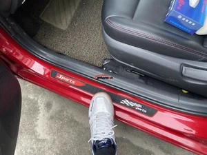 Accesorios para automóvil Tira protectora de umbral de puerta de goma Protector de placa de desgaste Pegatina automática - Imagen 1 de 12