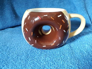 TAG Doughnut Shaped Coffee Tea Mug Chocolate Frosted w/ Sprinkles Ceramic VG Con - Picture 1 of 8