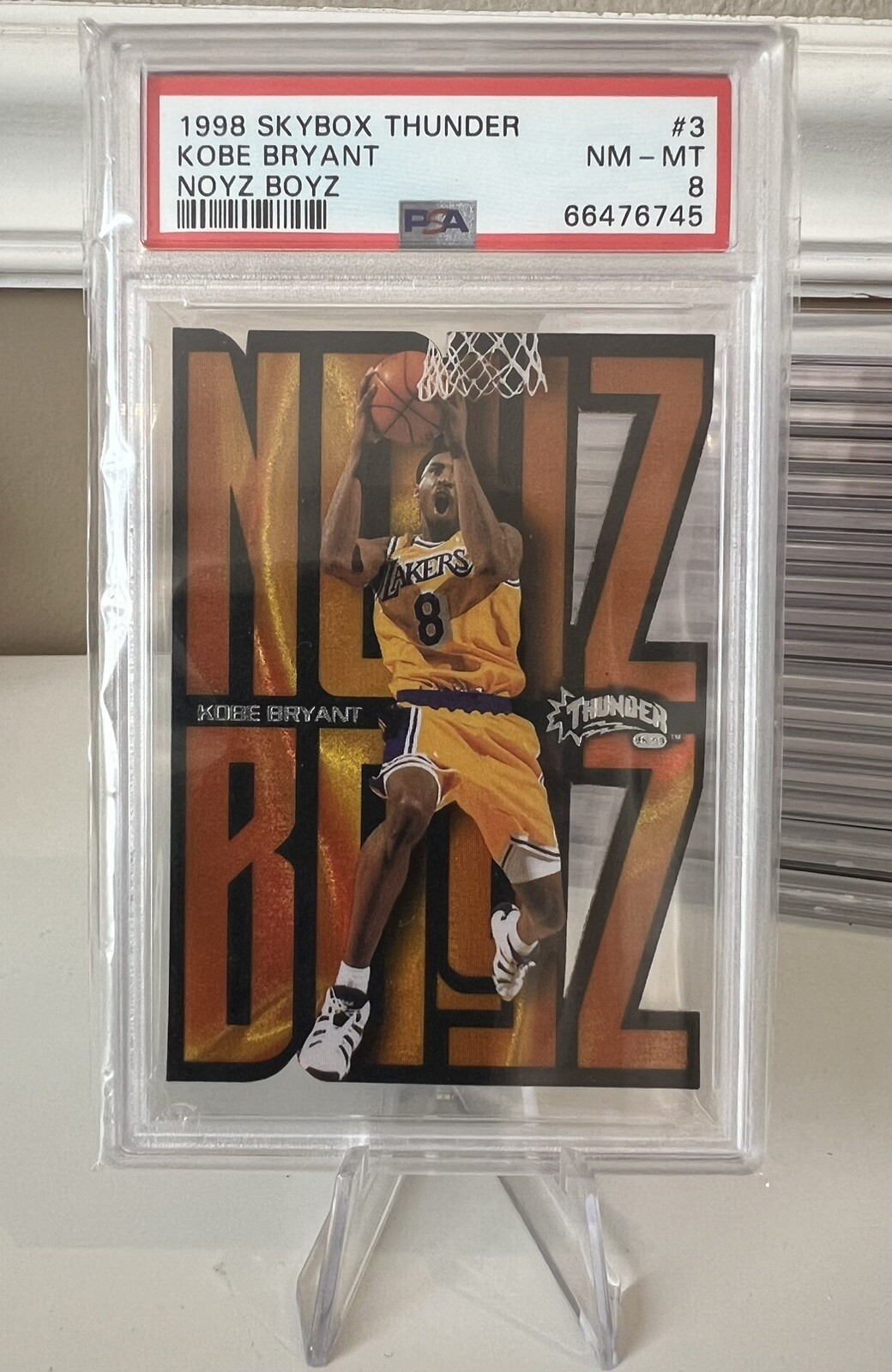 1998-99 Skybox Thunder Noyz Boyz #3 Kobe Bryant PSA 8 Rare Lakers Insert